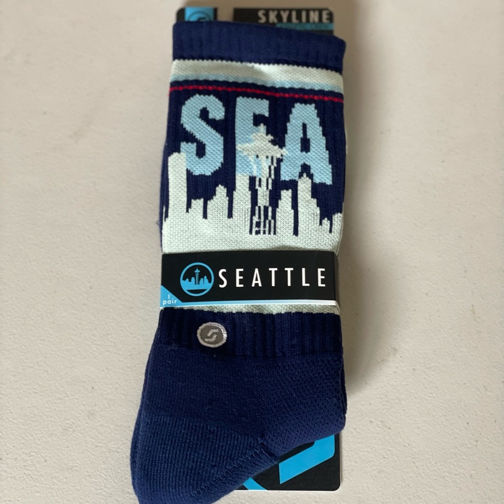 Seattle skyline socks kraken colors